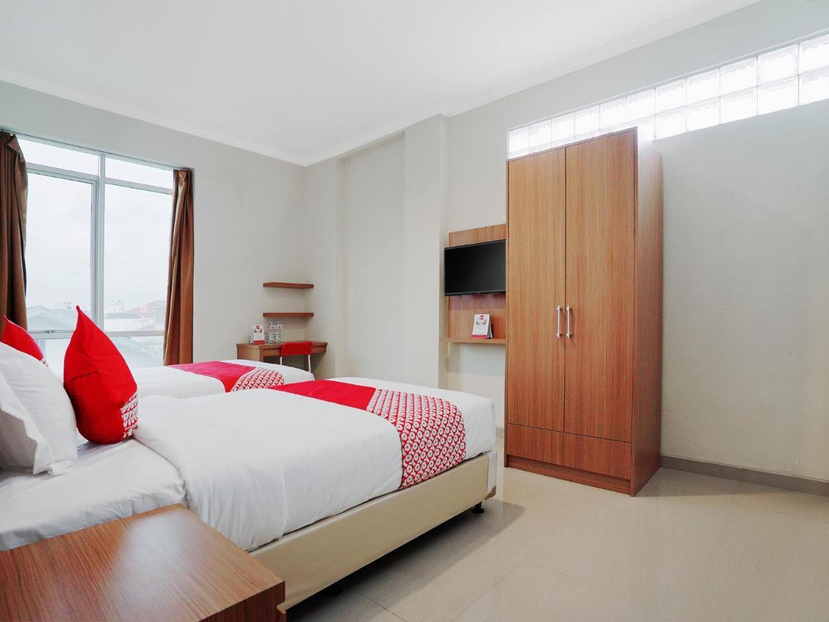 Oyo 415 The Kartini 8 Residence Джакарта Екстер'єр фото